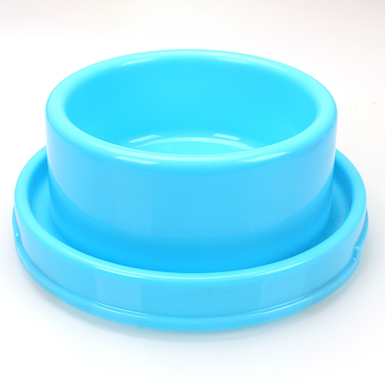 plastic dog bowls.JPG